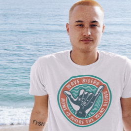 シャカサマービーチサーフィンサーファー Tシャツ