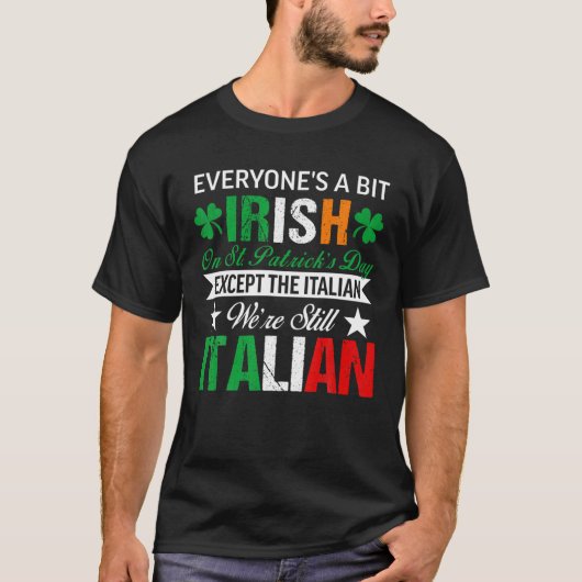 シャッイタリアンツまだセントイタリアン・パトリックの店にいる Tシャツ (正面)