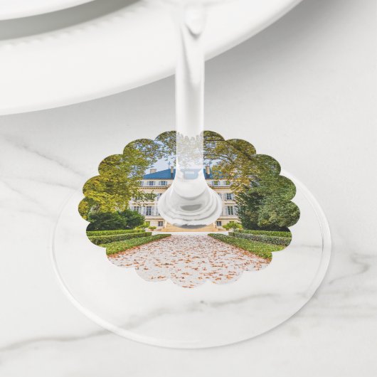 シャトーマルゴ，フランス ワイングラスタグ (クローズアップ)