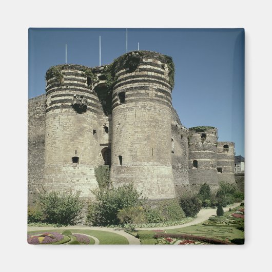 シャトー・ダンジェ、1238年完成 マグネット (正面)