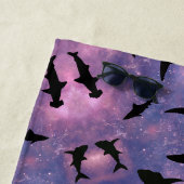 シャドーフィッシュジンベイザメのグラデーション銀河系 ビーチタオル (インサイチュ)