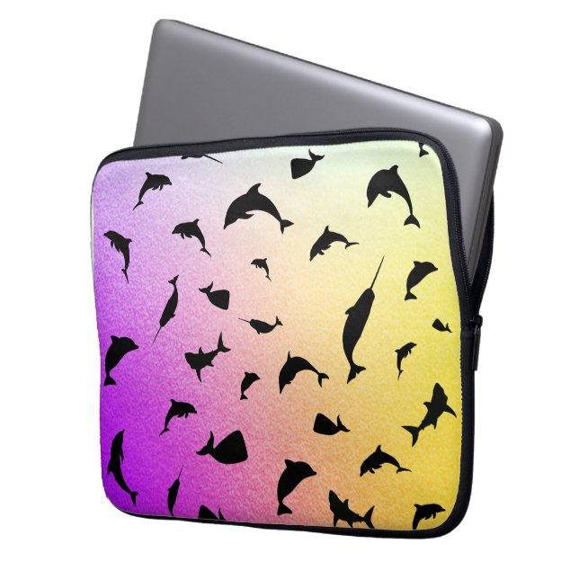 シャドーフィッシュジンベイジンベイザメのグラデーション海 ラップトップスリーブ (正面左)