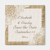 シャビーな白いレースが付いた麻のウェディング Save the Date マグネット (正面)