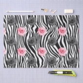 シャビーエレガントビーシックなピンクのバラとゼバのストライプ 薄葉紙 (クラフト)