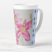 シャビーシックピンクリリーフローラフラワーズブルースポット カフェラテマグ (右アングル)