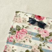 シャビーシックヴィンテージバラ ビーチタオル (インサイチュ)