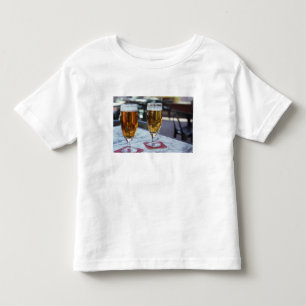 シャブリ; 気温42度の暑い夏の日には涼しいビールが2本 トドラーTシャツ
