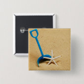 シャベル及びヒトデのビーチのおもしろい 缶バッジ (正面&裏面)