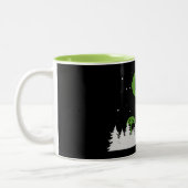 シャマロートカムの外に登る ツートーンマグカップ (左)