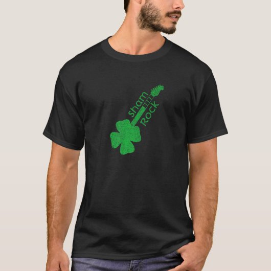 シャムロおもしろいックのギター奏者St patricks day Tシャツ (正面)