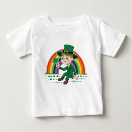 シャムロックとレインボーを備えた可愛い漫画レプレシャン ベビーTシャツ