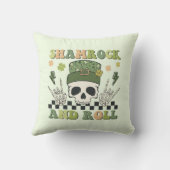 シャムロックと転が-スケルトンクローバー クッション (裏面)