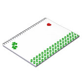 シャムロックに赤いハートのケルト風文房具 ノートブック (左側)