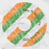 シャムロックのあるセントパトリックの日アイルランド国旗 ワイングラスタグ (正面)