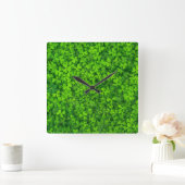 シャムロックのクローバーの緑のアイルランドの記号アイルランド スクエア壁時計 (ホーム)