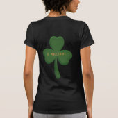 シャムロックウィズハッピーSt patricks dayタイポグラフィ Tシャツ (裏面)