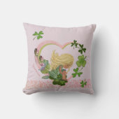 シャムロックガールソフトピンク クッション (正面)
