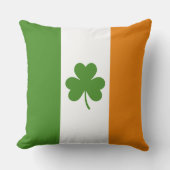 シャムロッククローバー付き聖パトリックの日アイルランド国旗 クッション (正面)