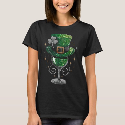 シャムロックワイングラス飲むSt patricks dayアイルランド Tシャツ (正面)