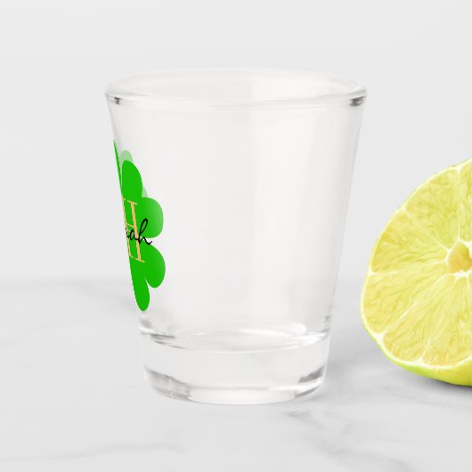 シャムロック&ラッキークローバーモノグラムのリーフ ショットグラス (右)