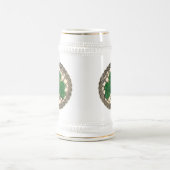 シャムロック、ラティスとケルト結び目模様オンベージュマグ ビールジョッキ (中央)