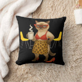 シャム猫がコーヒー枕を愛する – かわいい水色 クッション (ブランケット)