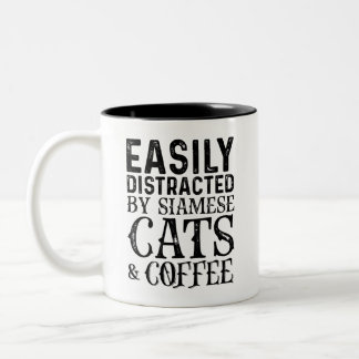 シャム猫とコーヒーに気が散りやすい ツートーンマグカップ