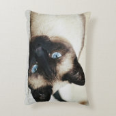 シャム猫の枕 アクセントクッション (裏面(縦))