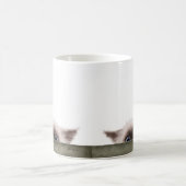 シャム+子猫+の+スタalking+キャラクター コーヒーマグカップ (中央)