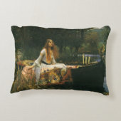 シャロットのレディーオンボートbyジョン・ウィリアム・ウォーターハウス アクセントクッション (裏面)