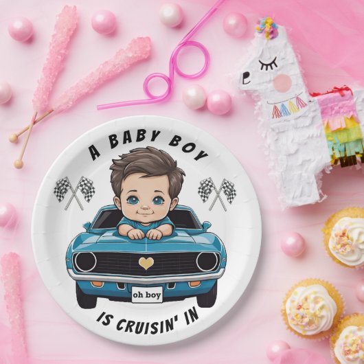 シャワクラシックーに乗ったレースカー男の赤ちゃんクルーシン ペーパープレート (パーティー)