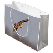 シャワンクングン草原の短い耳のフクロウ ラージペーパーバッグ (裏面アングル)