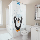 シャワーを取っているかわいいペンギン シャワーカーテン (インサイチュ)