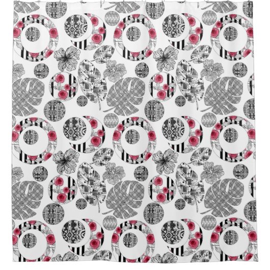 シャワーカーテン，赤と黒，キルティング，パッチワーク シャワーカーテン (正面)