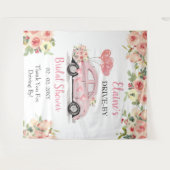 シャワーバックドロップでフローラピンクのドライブでドライブ タペストリー (正面(横))