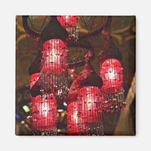 シャンデリア売り、ハーン・エル・カリリ・バザール。 マグネット (正面)