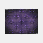 シャンデリア紫、黒ゴシックヴィンテージ フリースブランケット (正面(横))