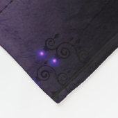 シャンデリア紫、黒ゴシックヴィンテージ フリースブランケット (角)