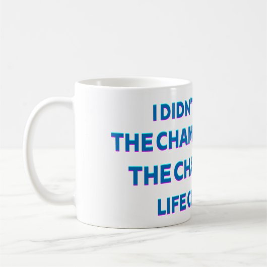シャンパンの人生の引用マグ コーヒーマグカップ (左)