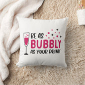 シャンパンはドリンク・ピンクと同じくらい泡立つ クッション (ブランケット)