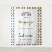 シャンパンをポップ-苗字が変わる ブライダルシャワー タペストリー (正面)