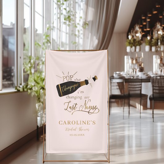 シャンパンを開けよう！私、苗字を変えるの！ 横断幕