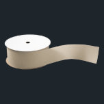 シャンパンベージュ グログランリボン<br><div class="desc">シャンパンベージュは、ソフトで淡いベージュとライトゴールドのブレンドで、暖かな黄色やピンクの微妙なアンダートーンが加えられています。スパークリングワインの時を超える優雅さにインスパイアされたこの色は、贅沢さ、洗練さ、お祝いを感じさせます。その静かな輝きは、結婚式、企業のイベント、日常の特別な瞬間など、さまざまなシーンで好まれています。

イベントを計画している場合でも、空間をキュレーションしている場合でも、このコレクションは汎用性があり、洗練された美観を提供します。主張しすぎず豊かなシャンパンベージュは、ダスティーローズ、パイングリーン、セージ、ネイビー、ソフトグレーなどと effortless に調和します。

主なトーン：ベージュ、パールゴールド、ライトイエロー
アンダートーン：暖かな黄色またはソフトなブッシュ
全体的なムード：洗練された、暖かな、お祝いの</div>