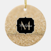 シャンパン金ゴールドフェイクグリッタースパークルスモノグラム セラミックオーナメント (正面)