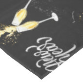 シャンパン金ゴールドブラックワイングラス紙吹雪モダンタ テーブルクロス (アングル)