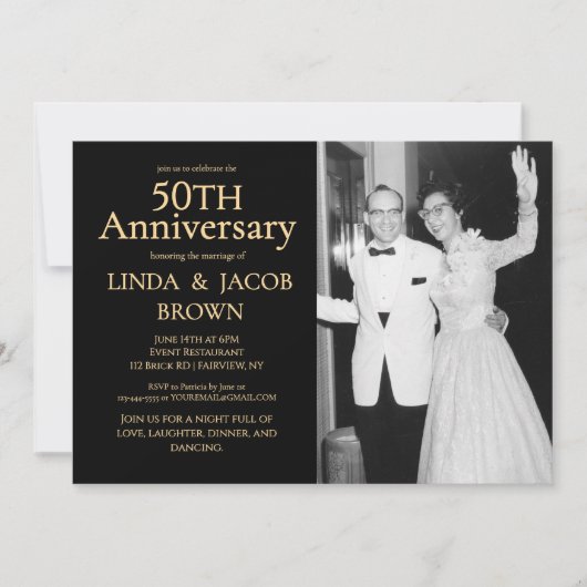 シャンパン 50 周年記念結婚記念日 白黒写真 招待状 (正面)