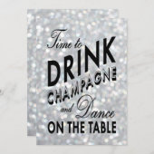 シャンペンを飲むきらめく21の誕生日の招待の時間 招待状 (正面/裏面)