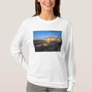 シャンボール城 ロワール渓谷 ロワールエシェール県 Tシャツ