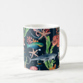 シャークと層状の水彩シームレスパターン コーヒーマグカップ (正面右)