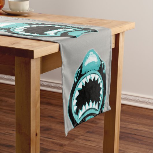シャークウォーターカラーグリーンイラストレーション ショートテーブルランナー (インサイチュ)
